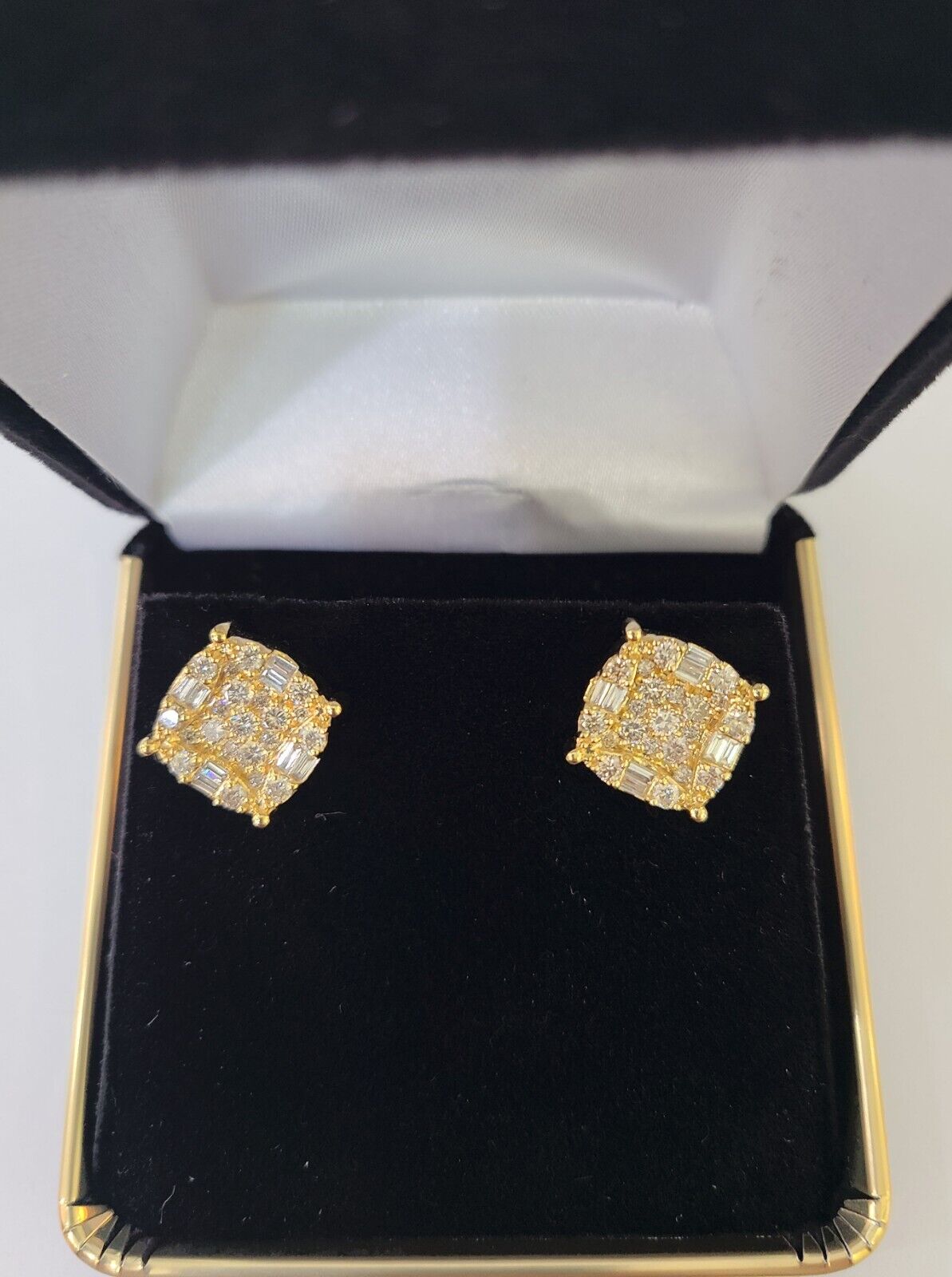 10k Yellow gold Flower Earrings Real Diamond screw - back Women Men studs - GoldenlinQ